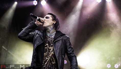 chris motionless young|13 Fun Facts about Chris Motionless (Motionless In White)